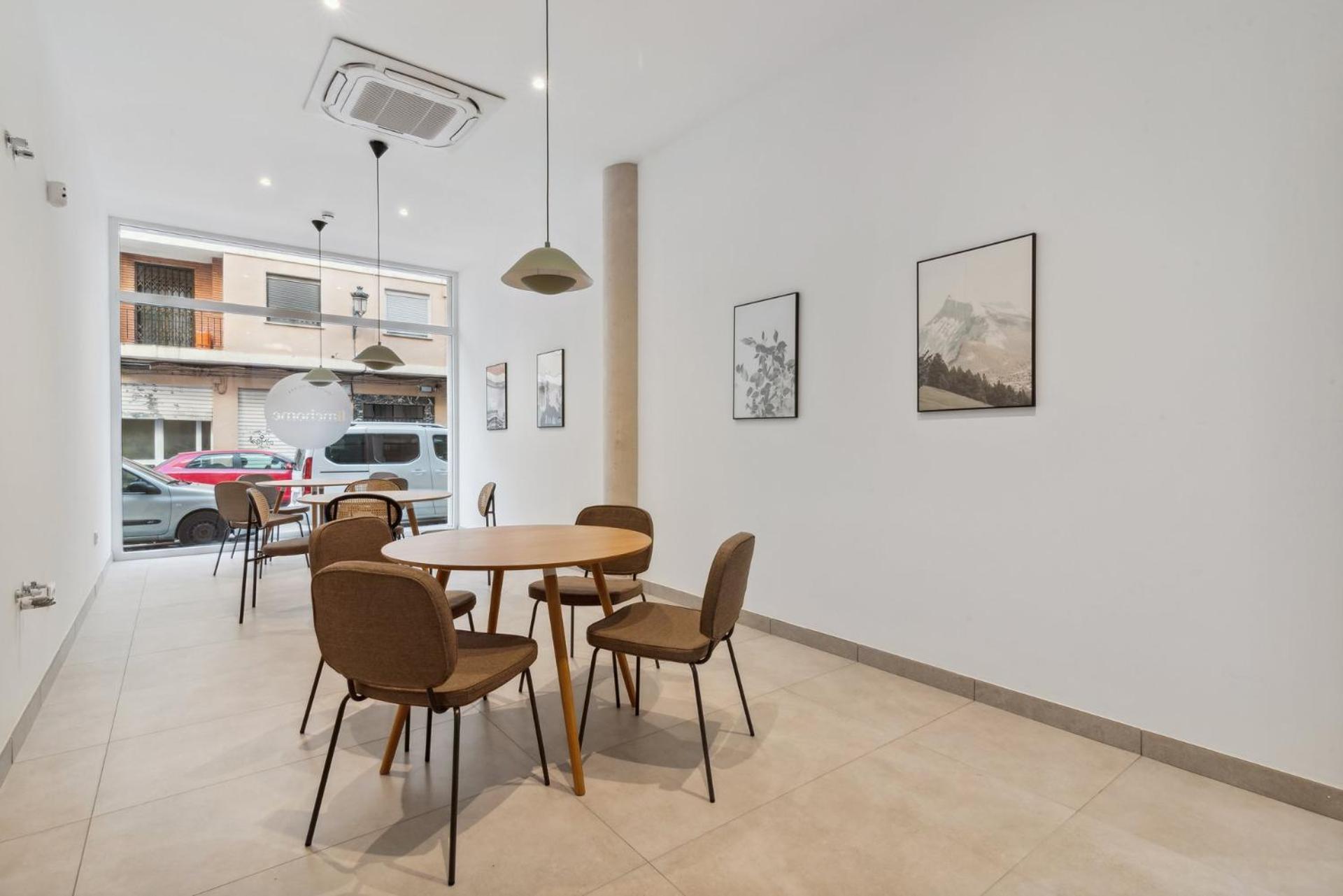 Limehome Valencia Carrer Del Pare Palau I Quer Exterior photo