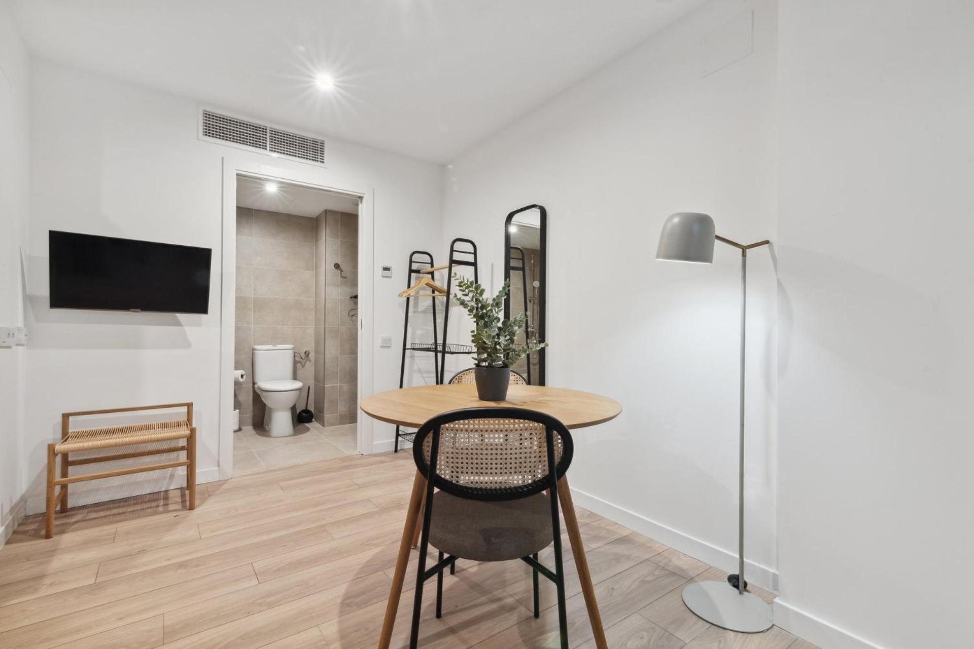 Limehome Valencia Carrer Del Pare Palau I Quer Room photo